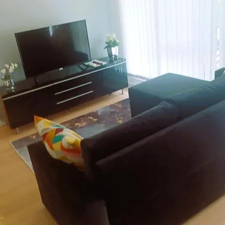 Appartement Scandpoint Fornebu Near Sea Front With Outdoor Walk! Stabekk