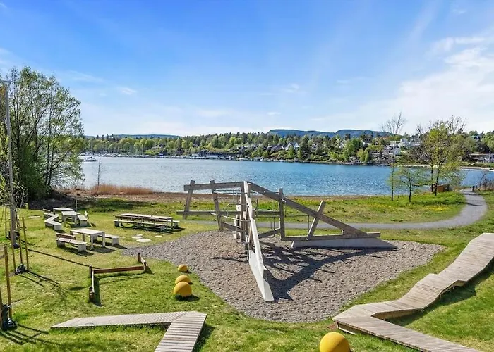 Scandpoint Fornebu Near Sea Front With Outdoor Walk! Апартаменты *